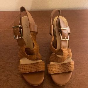 Jessica Simpson Wedges